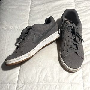 Nike Court Royale Suede Women's Athletic Sneaker Shoe Grey 916795 003 Size 9